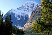 开云体育中国-姆巴佩赛道超车启示录，当足球与F1的争冠剧本重合